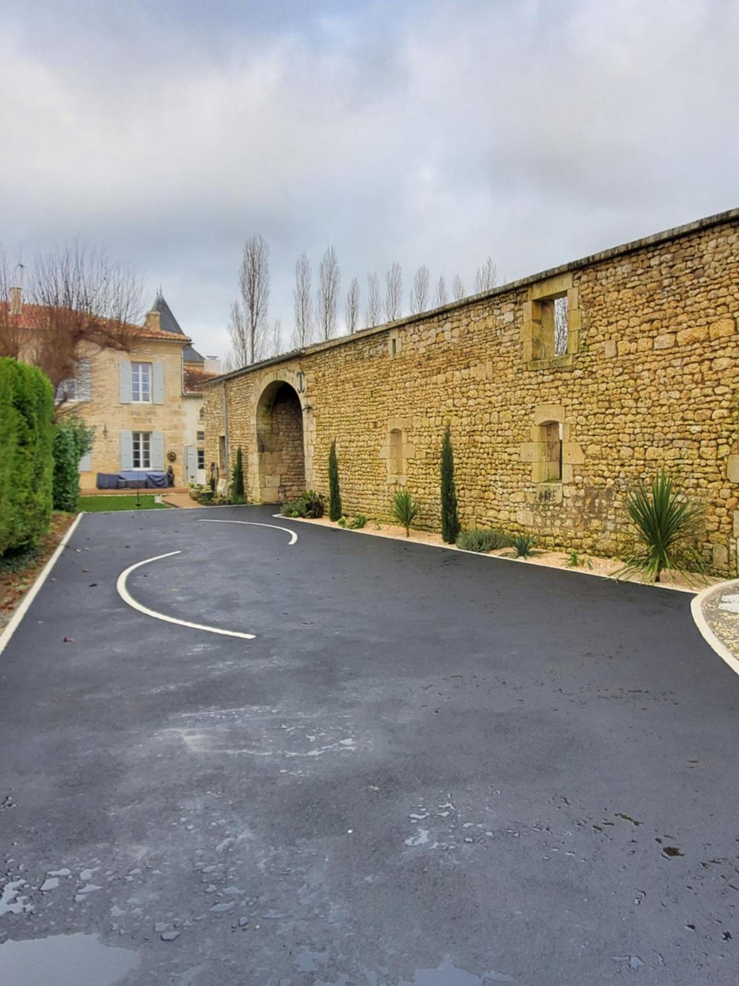 Domaine De La Gemoliere Bed & Breakfast Gemozac Ngoại thất bức ảnh